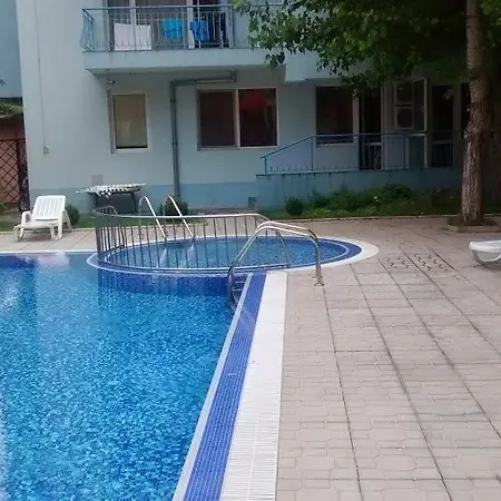 Violet Garden Apart Апартхотел Слънчев бряг